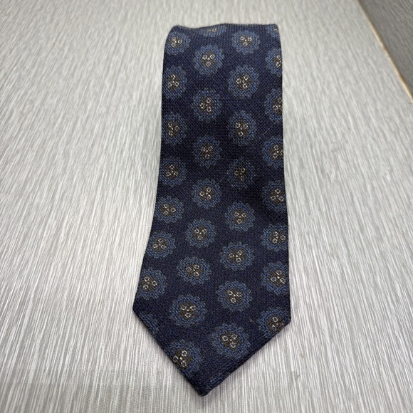 Isaia Napoli Men's 7 Fold Tie Blue Medallion Pattern Luxury Italian Necktie